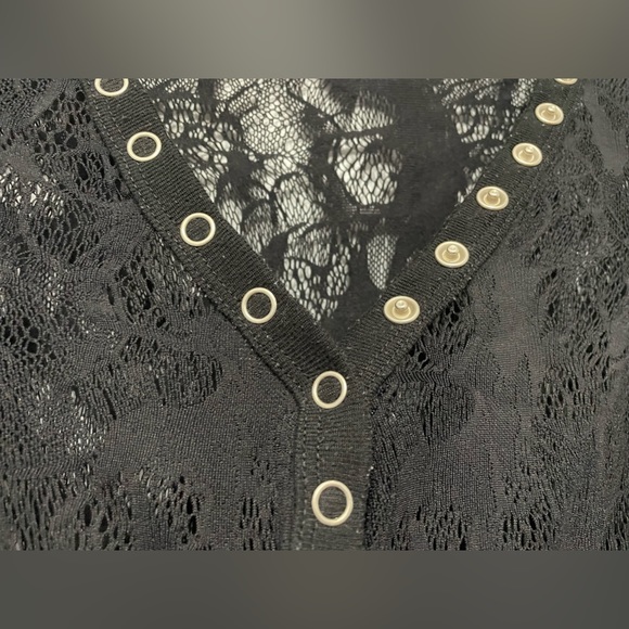 FOXY Black Lace Longsleeve with Unique Buttons - Picture 2 of 5